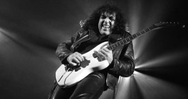 Chevrolet El Paso >> Pappo, Dios de la Guitarra y de la Parrilla - Fondo de Olla Chevrolet El Paso >> Pappo, Dios de la Guitarra y de la Parrilla - Fondo de Olla