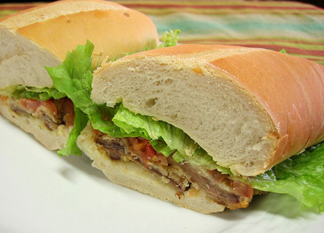 Featured image of post Monumento Al Sanguche De Milanesa El oficial gordillo el sanguche de milanesa tucumano audio